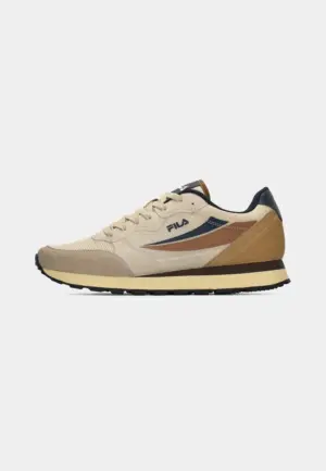 Deportivos Fila de Hombre modelo FF0380 en beige