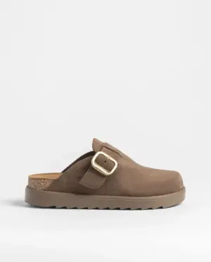 Zuecos Yokono de Mujer modelo TUNEZ 599 en taupe